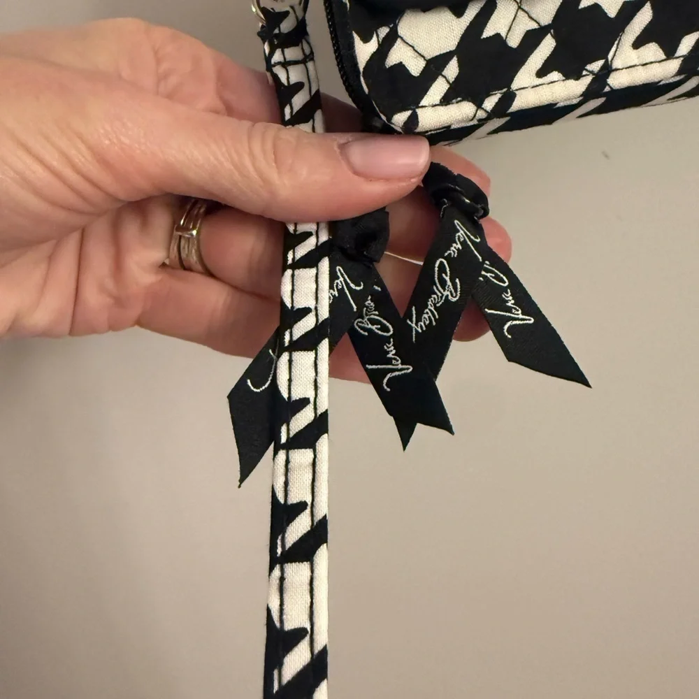 Vera Bradley RFID All-in-One Crossbody Wristlet Wristlet Black White Houndstooth